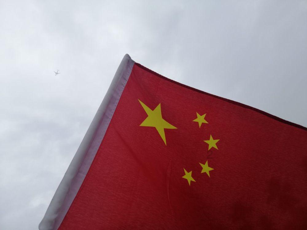 逃离废弃的建筑